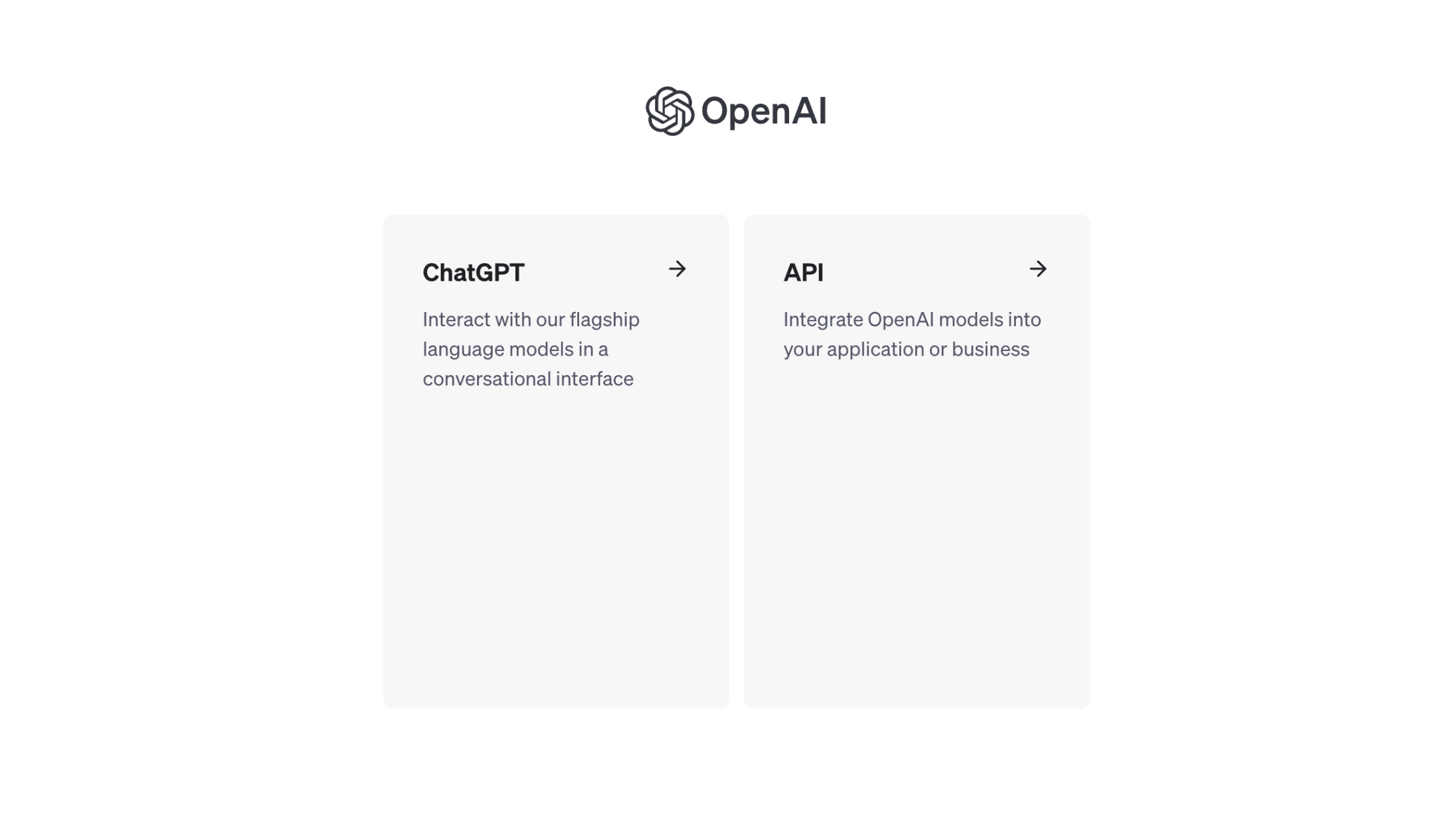 Captura de pantalla de la página de OpenAI mostrando dos tarjetas de servicio, una para ChatGPT, describiendo la interacción con modelos de lenguaje avanzados, y otra para la API de OpenAI, indicando la integración de modelos de OpenAI en aplicaciones y negocios